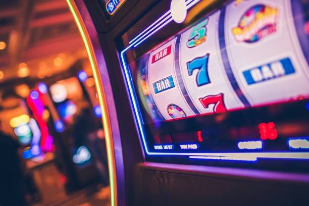 Three Card Poker hand rankings and payout table on lucky spin